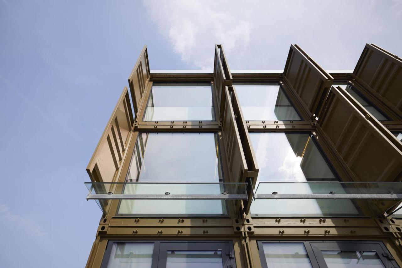 Tin Inn Montabaur L Einfach Gut - Das Hotel Aus Hochwertig Ausgebauten Ueberseecontainern Εξωτερικό φωτογραφία