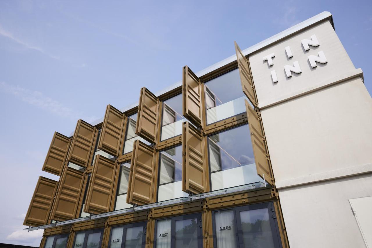 Tin Inn Montabaur L Einfach Gut - Das Hotel Aus Hochwertig Ausgebauten Ueberseecontainern Εξωτερικό φωτογραφία